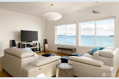 2190 Mariner Beach Drive, Oak Harbor, WA 98277 - Photo 7