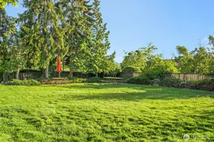 1425 S Puget Dr, Renton, WA 98055 - Photo 15