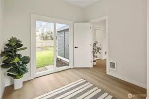 1410 J St, Bellingham, WA 98225 - Photo 11