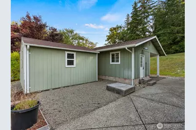 8131 Kerbaugh Road NE, Olympia, WA 98516 - Photo 9