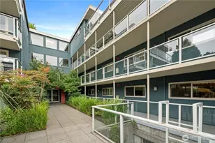 1730 Taylor Ave N, Seattle, WA 98109 - Photo 19