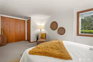 1730 Taylor Ave N, Seattle, WA 98109 - Photo 11