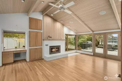 8428 N Mercer Way, Mercer Island, WA 98040 - Photo 19