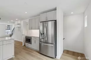 8638 39th Ave S, Seattle, WA 98118 - Photo 11