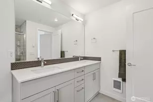 8638 39th Ave S, Seattle, WA 98118 - Photo 15