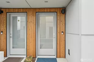 8638 39th Ave S, Seattle, WA 98118 - Photo 3