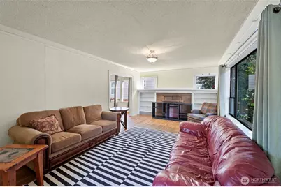 5016 7th Ave NE, Seattle, WA 98105 - Photo 7