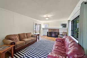 5016 7th Ave NE, Seattle, WA 98105 - Photo 7