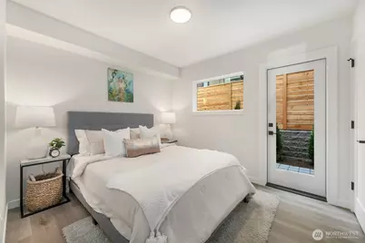 2019 W Bertona, Seattle, WA 98199 - Photo 13