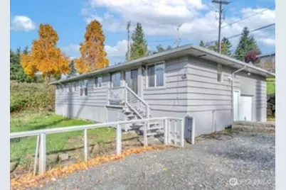 10601 55th Avenue S, Seattle, WA 98178 - Photo 3