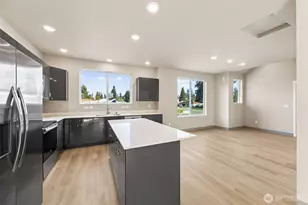 906 104th St Ct S, Tacoma, WA 98444 - Photo 7