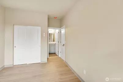 906 104th Street Ct S, Tacoma, WA 98444 - Photo 7