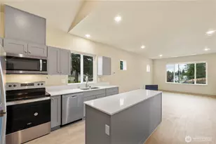 906 104th St Ct S, Tacoma, WA 98444 - Photo 5