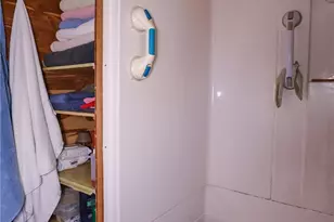 811 W Market St, Aberdeen, WA 98520 - Photo 13