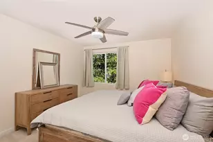 7021 Sand Point Way, Seattle, WA 98115 - Photo 11