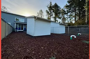 609 Sunset Ave NE, Ocean Shores, WA 98569 - Photo 5