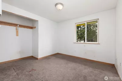 9047 Pepperidge Lane SE, Yelm, WA 98597 - Photo 15