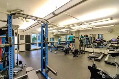 76 Cedar Street #207, Seattle, WA 98121 - Photo 23