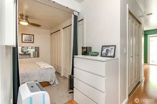 76 Cedar St, Seattle, WA 98121 - Photo 7