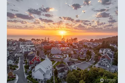 210 Front Street, Pacific Beach, WA 98571 - Photo 15