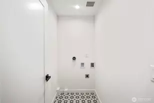 3811 NE 89th St, Seattle, WA 98115 - Photo 27