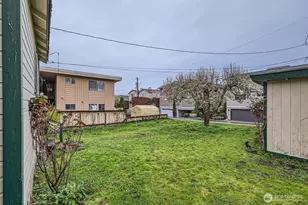 621 Daley St, Edmonds, WA 98020 - Photo 9