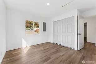 1720 N Wycoff Ave, Bremerton, WA 98312 - Photo 7