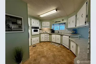 2203 Alonda Lane NE, Olympia, WA 98516 - Photo 11