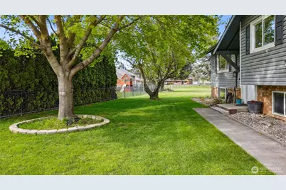 863 S Meadowlark Lane, Othello, WA 99344 - Photo 1