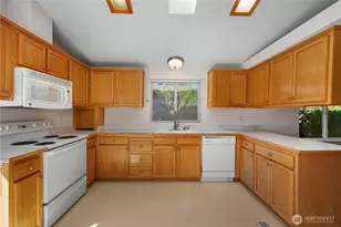 8124 18th Ln SE, Lacey, WA 98503 - Photo 13