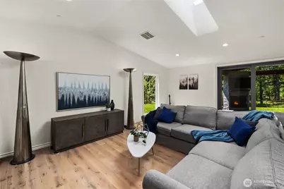 12425 318th Avenue NE, Duvall, WA 98019 - Photo 17