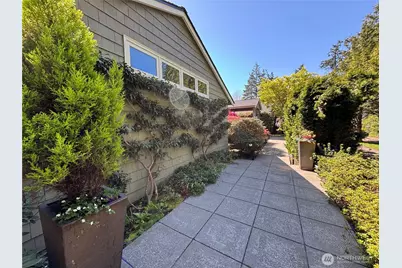 3327 Evergreen Point Road, Medina, WA 98039 - Photo 31