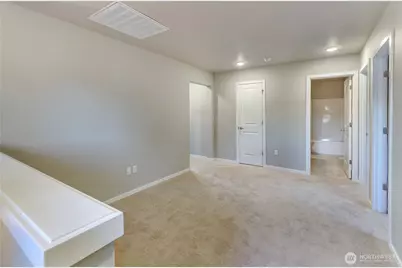 18218 37th Avenue E, Tacoma, WA 98446 - Photo 11