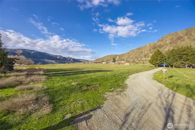 123 Chelan Falls, Chelan Falls, WA 98817 - Photo 7