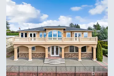 7613 N 10th Street, Tacoma, WA 98406 - Photo 1