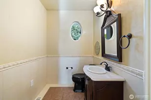 7613 N 10th St, Tacoma, WA 98406 - Photo 29