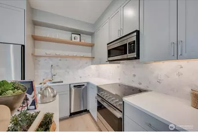 13544 39th Avenue NE #B, Seattle, WA 98125 - Photo 5