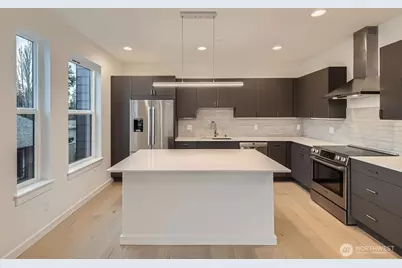 1327 N 185th #C, Shoreline, WA 98133 - Photo 9