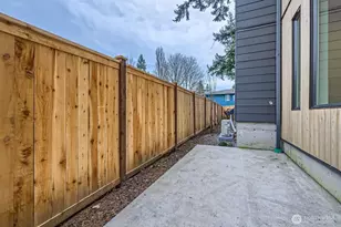 1327 N 185th, Shoreline, WA 98133 - Photo 27