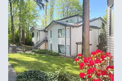 11703 NE 80th Street #D3, Kirkland, WA 98033 - Photo 1