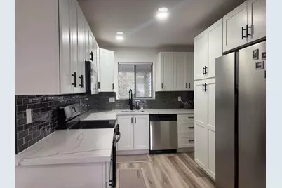 11703 NE 80th Street #D3, Kirkland, WA 98033 - Photo 5