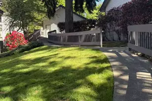 11703 NE 80th St, Kirkland, WA 98033 - Photo 19