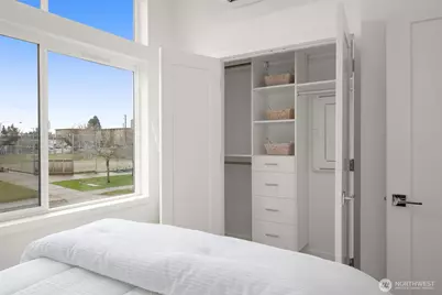 9221 B 14th Avenue NW, Seattle, WA 98117 - Photo 21