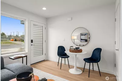 9221 B 14th Avenue NW, Seattle, WA 98117 - Photo 11