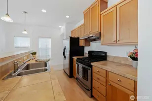 10757 NE Red Wing Way, Hillsboro, OR 97006 - Photo 15