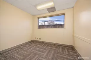 325 N Chelan Ave, Wenatchee, WA 98801 - Photo 15