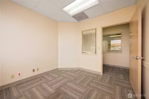 325 N Chelan Ave, Wenatchee, WA 98801 - Photo 17