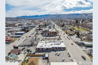 325 N Chelan Avenue #A, Wenatchee, WA 98801 - Photo 1