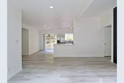 14808 SE Allen Road, Bellevue, WA 98006 - Photo 13