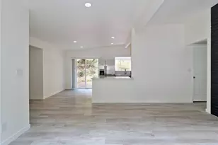 14808 SE Allen Rd., Bellevue, WA 98006 - Photo 13